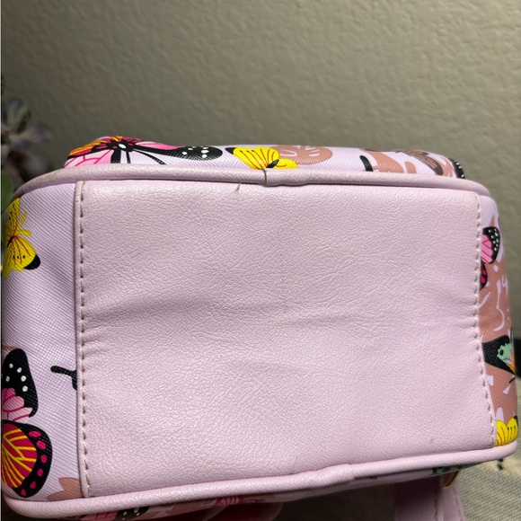 Butterfly Mini Backpack w/Charm - Picture 6 of 7